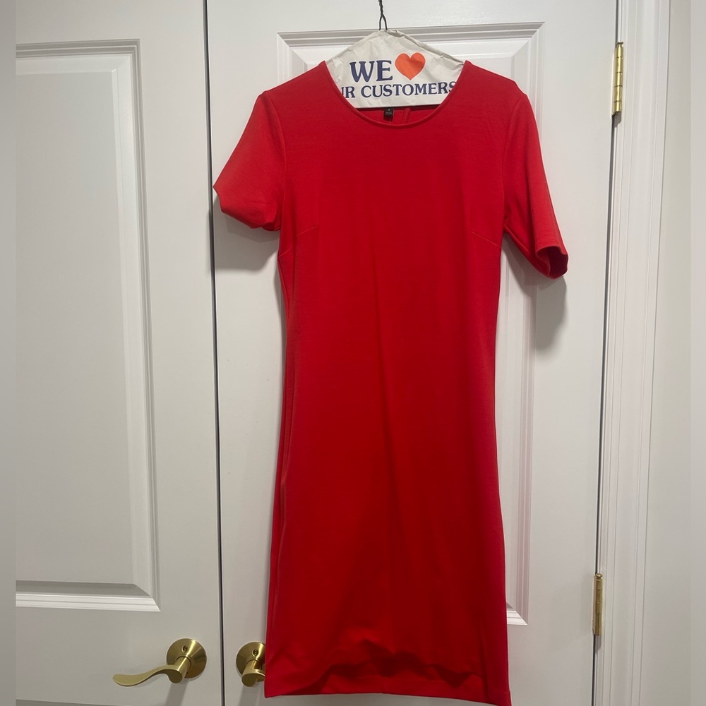 Red knee-length short sleeve dress, *BRAND NEW* perfect work dress!